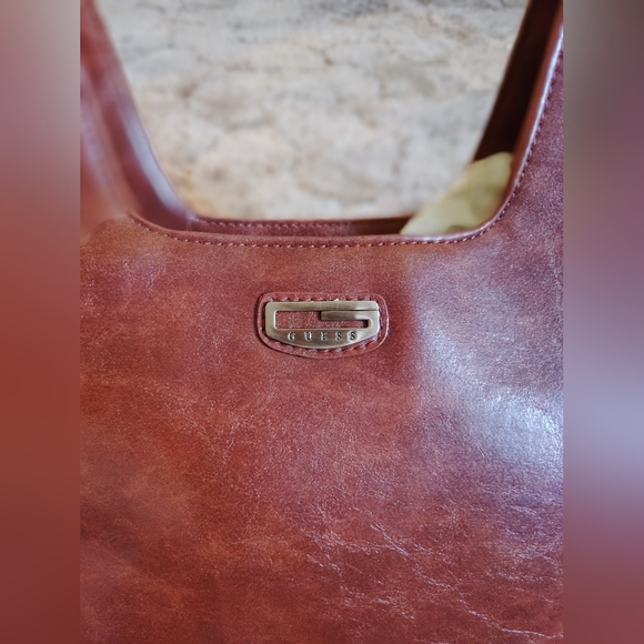 Vintage Guess Brown Leather Women's Bag In New Condition! - Picture 2 of 3